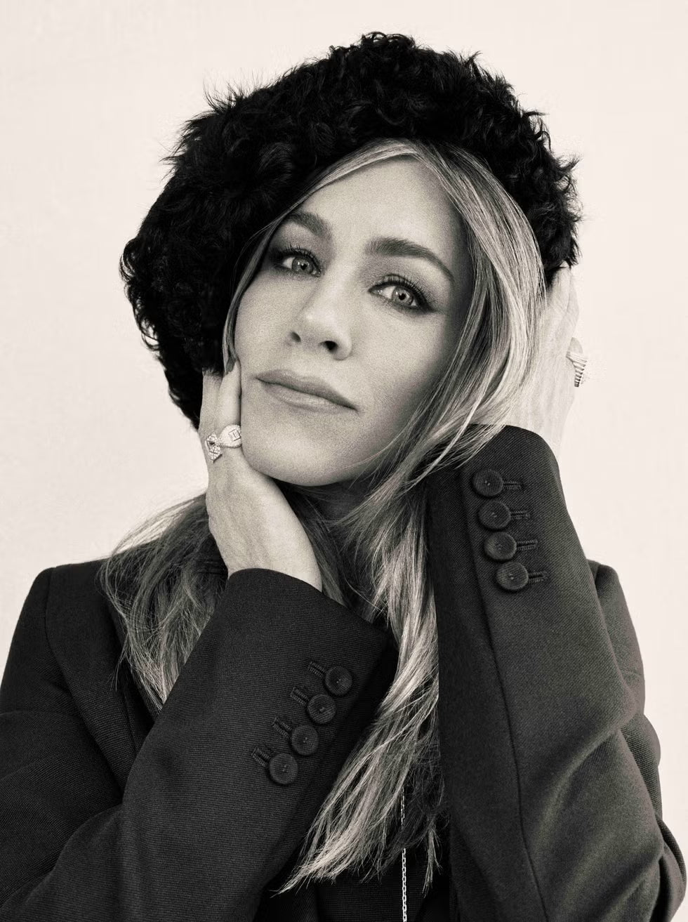 Jennifer Aniston’s beauty bag is full of everyday favourites, including a multi-use balm she’s worn since the ’90s